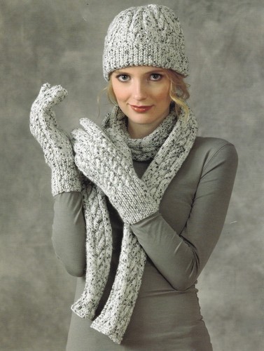 HAT~SCARF~GLOVES DOUBLE KNITTING 