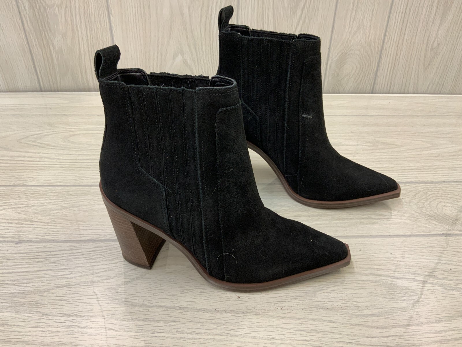 Vince Camuto Weverna Bootie | Women's | Black | Size 7 | Boots | Block | Bootie | Cowboy \u0026 Western