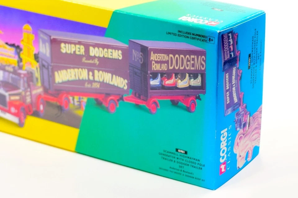 Corgi 15901 1/50 Scale Showman's Range Scammell Super Dodgems Diecast Truck - Image 2 of 4