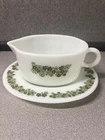 Vintage Pyrex Spring Blossom Green Gravy Boat And Dish Corning New York