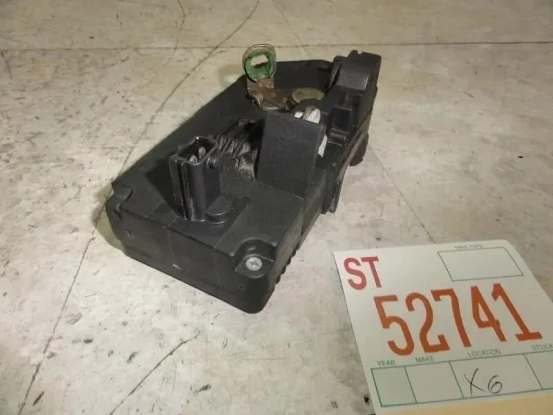 Pestillo de cerradura de puerta L300 2001 2005 SATURN lado del conductor izquierdo trasero actuador de potencia Foto 3 de 4