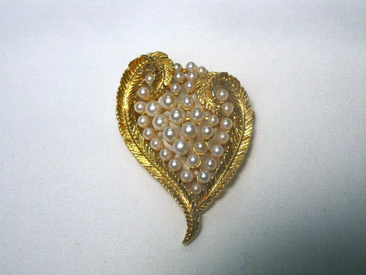 Lisner brooch sale