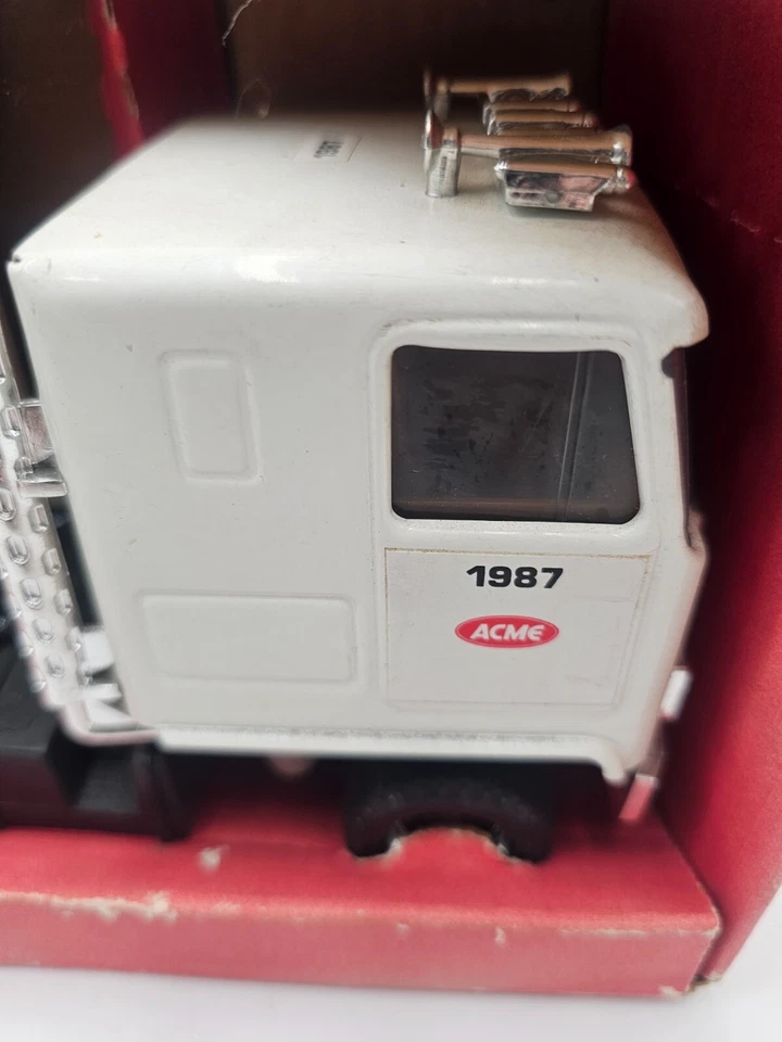 Camión y remolque ERTL Acme 3488 de colección en caja de acero blanco publicidad Chevy Foto 2 de 4