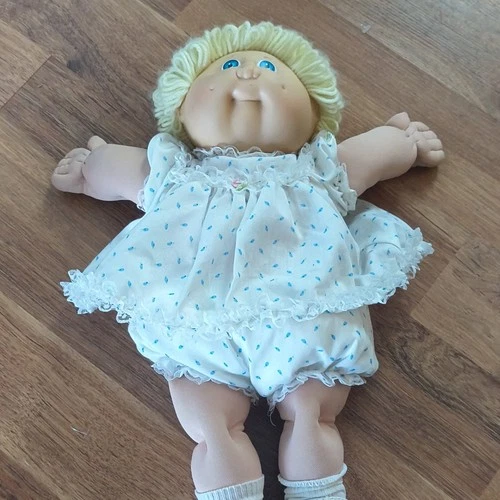Coleco Cabbage Patch Kids Doll Blonde Yarn Hair Blue Eyes PA-1044