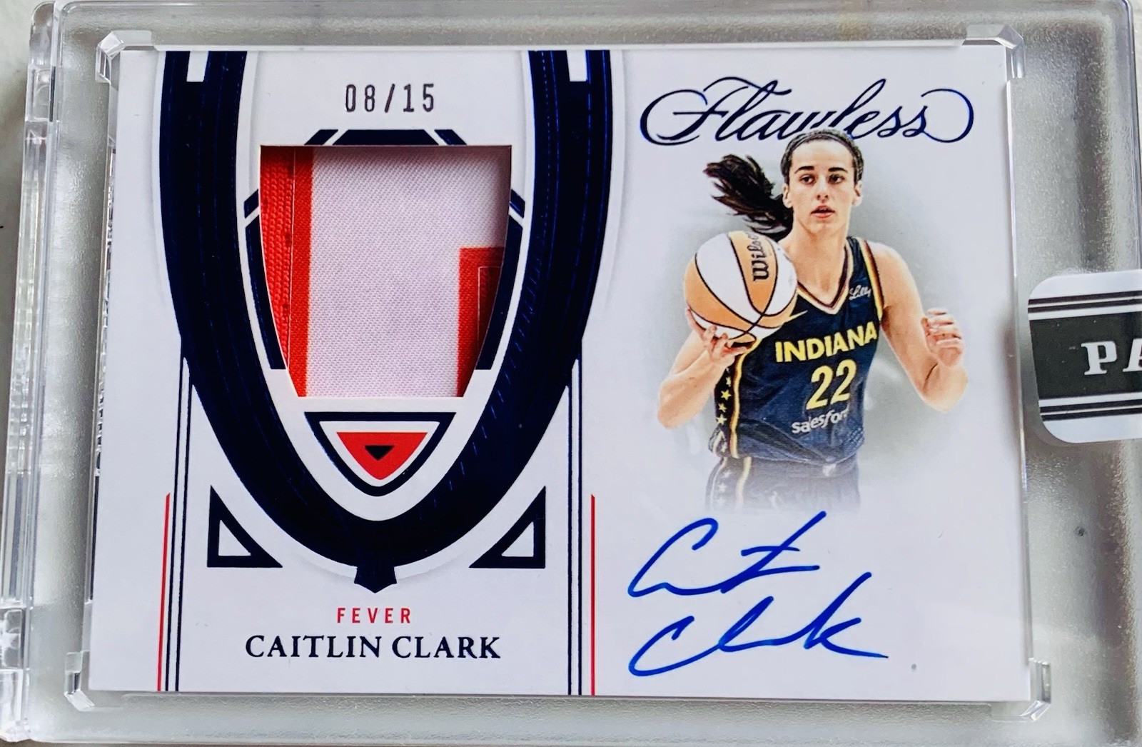 Caitlin Clark 08/15 Rookie Patch Auto Sapphire Flawless Panini 2024 WNBA Royalty
