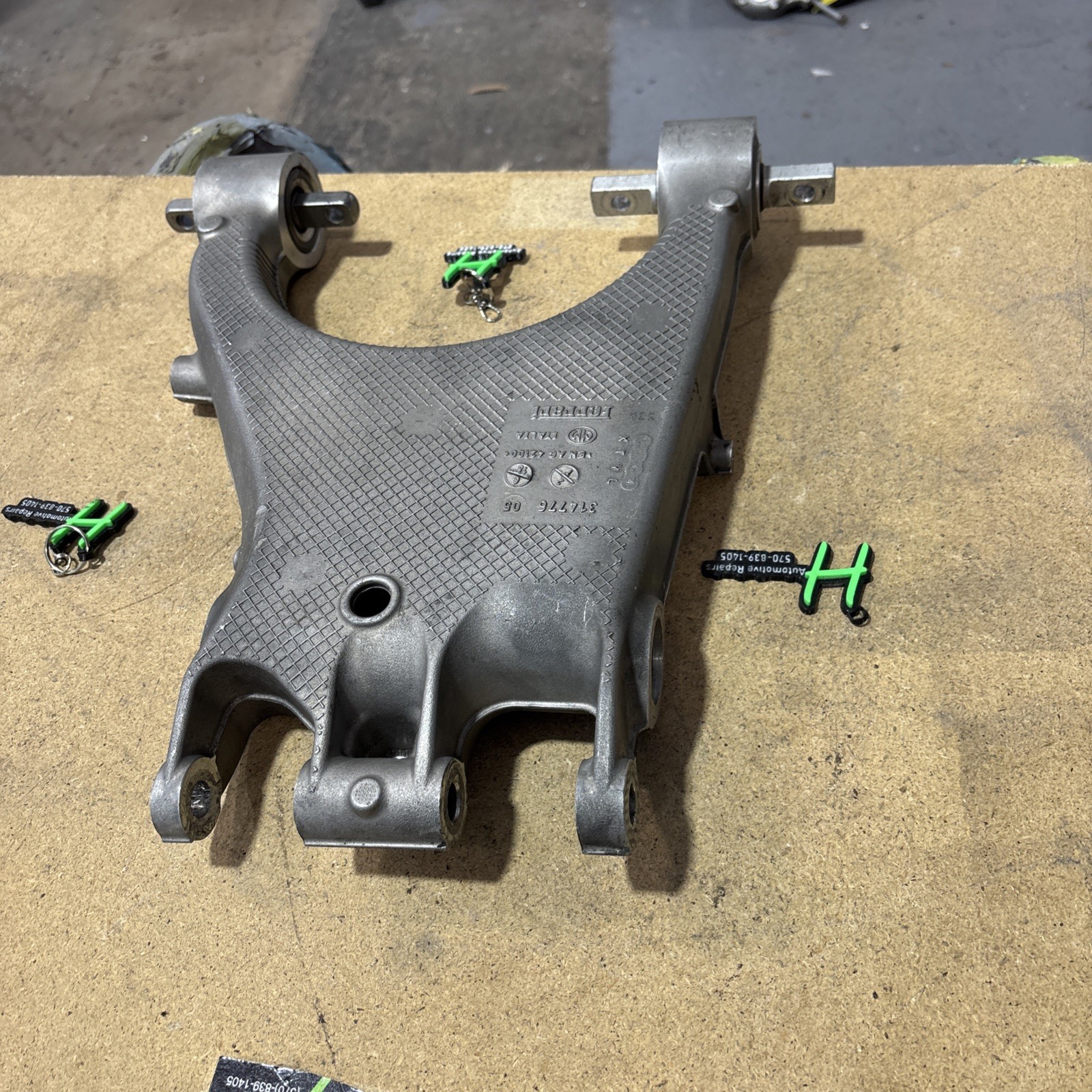 🏎️ 2017–2020 Ferrari 488 GTB Left Rear Lower Control Arm – OEM #314776