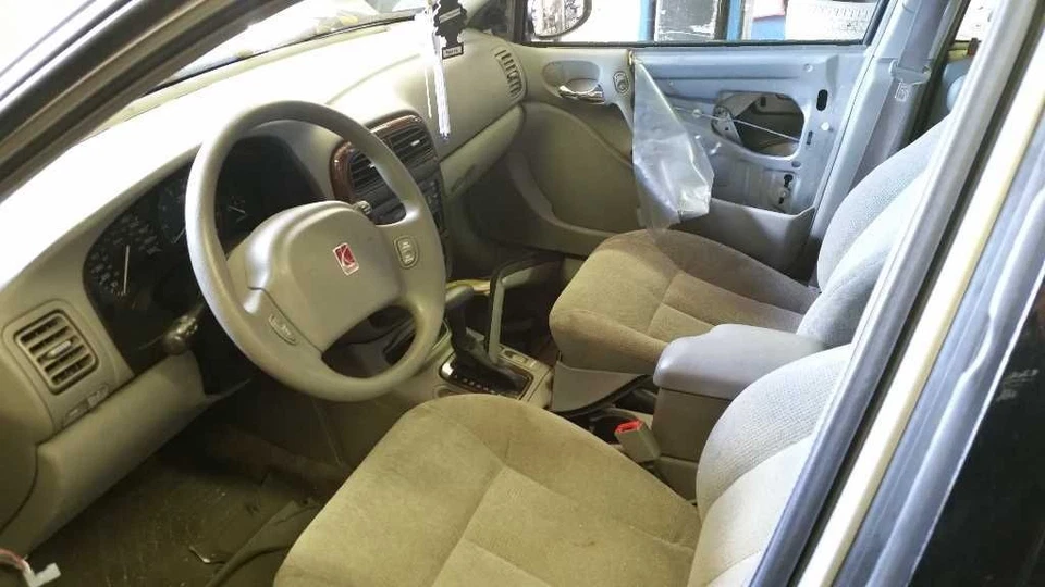 LUZ TRASERA SEDÁN TAPA MONTADA L300 LS2 SE ADAPTA A 00 SATURN SERIE L 97308 Foto 3 de 4