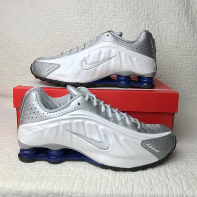 Nike Shox R4 Shoes Men's SZ 10 White Metallic Silver HQ1988-102 | eBay