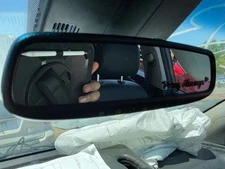 Rear View Mirror With Automatic Dimming Fits 10-21 TUCSON 2065404