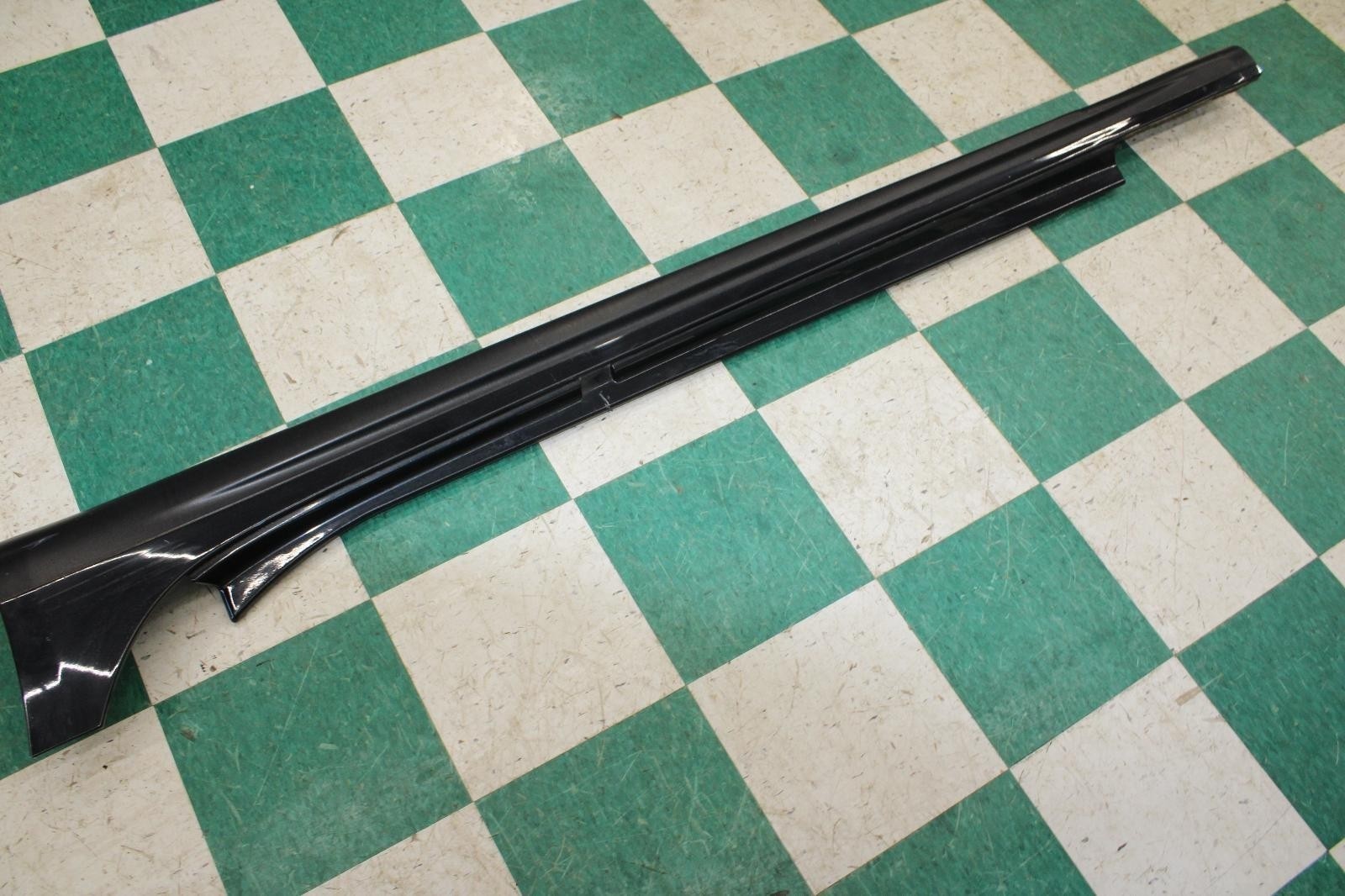14-22 Ghibli Black Driver Side Left LH Rocker Molding Side Skirt Panel OEM WTY