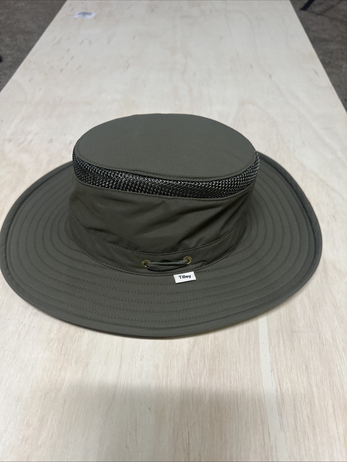 Tilley LTM6 Airflo Hat Mens  OLIVE GREEN Outdoor Sun Fishing