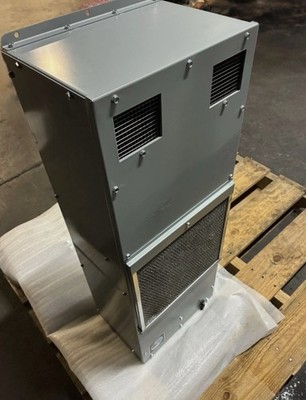 McLean Midwest, 33-0416-G010 Cabinet Cooler/Enclosure AC, 115VAC, 3700/4000 BTU