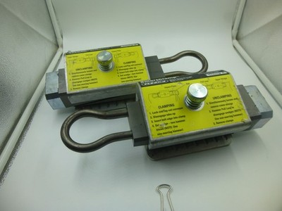 LIGHTLY USED FLEXCO 04073 SMART CLAMPS FOR UP TO 5/16'' CONVEYOR BELTS 2,000 LB