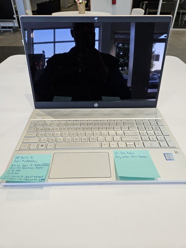 HP Pavilion 15-cs0012cl 15.6" Touchscreen Intel i5-8250U 1 TB SSD HDD 12GB RAM - Afbeelding 11 van 14