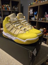 Air Jordan Max Aura in the 'Dynamic Yellow' colorway.