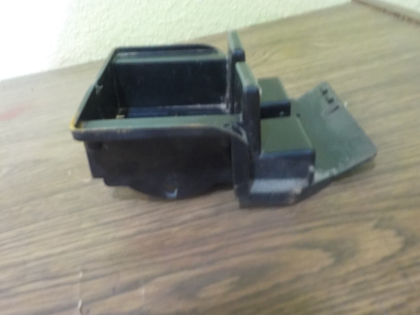 vintage tonka big jeep black inner body 1/4 inch axle hole for parts