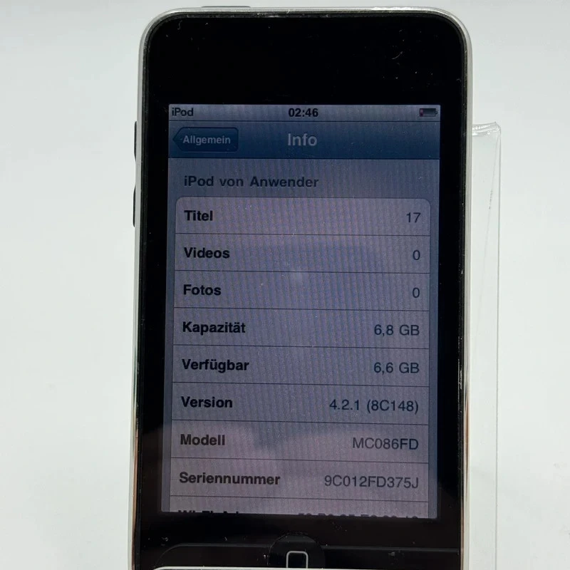 Apple iPod Touch 2nd Generation Silver Black (8GB) Modell: A1288 - Bild 2 von 4