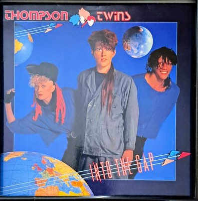 The Thompson Twin's gerahmtes Original 1984 Vinyl Album Cover ''Into the Gap'' + LP