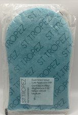 St. Tropez Prep  Maintain Dual Sided Velvet Luxe Applicator Mitt.