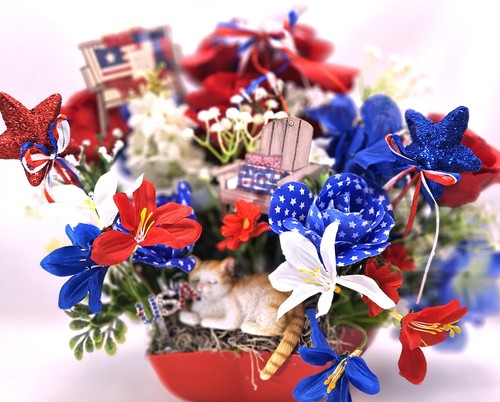 Cat Lovers Patriotic Florals/Two Options/Belly up Kitten or Lying Down Cat - Picture 3 of 11