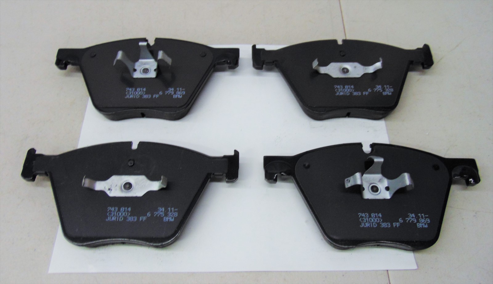 ROLLS-ROYCE GHOST GENUINE FRONT BRAKE PAD SET KIT OEM # 34-11-6-799-870