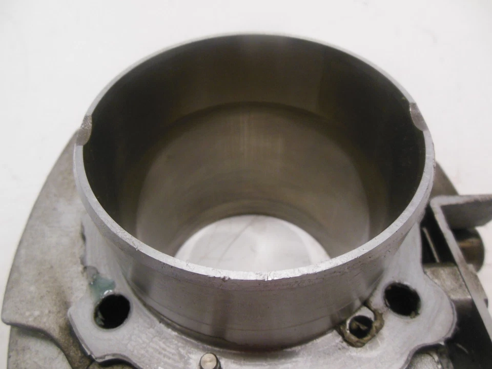 EE34 Ducati Monster 800 S 2003 Vertical Cylinder Good w Piston 12020861A - Image 3 of 4