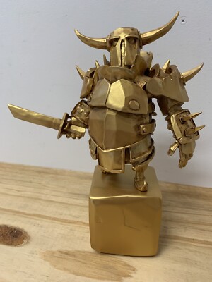 Clash Of Clans Pekka Statue 2017 Gold Variant LIMITED SUPERCELL