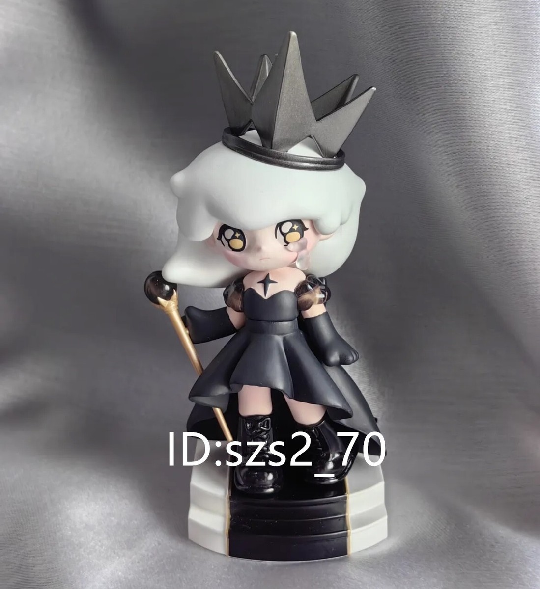 AZURA The Queen 女王 POPMART シークレット ワードローブ AZURA Wardrobe Series Secret The Queen(1/144) – TOYSEZ