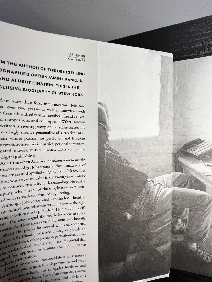 ビジネス・経済 Steve Jobs by Walter Isaacson Steve Jobs: Isaacson, Walter: 9781451648546: Amazon.com: Books