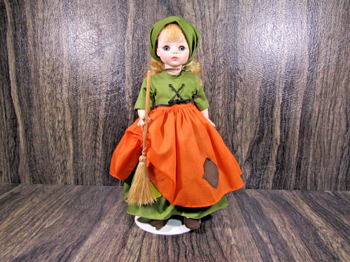 Vintage 1965 Madame Alexander Poor Aschenputtel 13 Zoll Puppe im Ruhestand grün schläfrige Augen - Bild 2 von 13