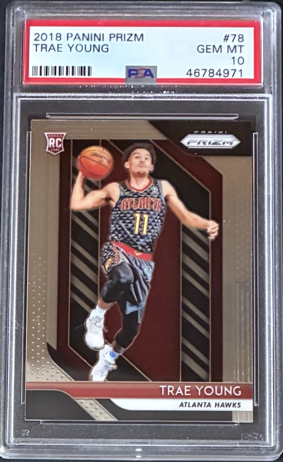 2018-19 Panini Prizm Trae Young RC Rookie #78 Hawks PSA 10