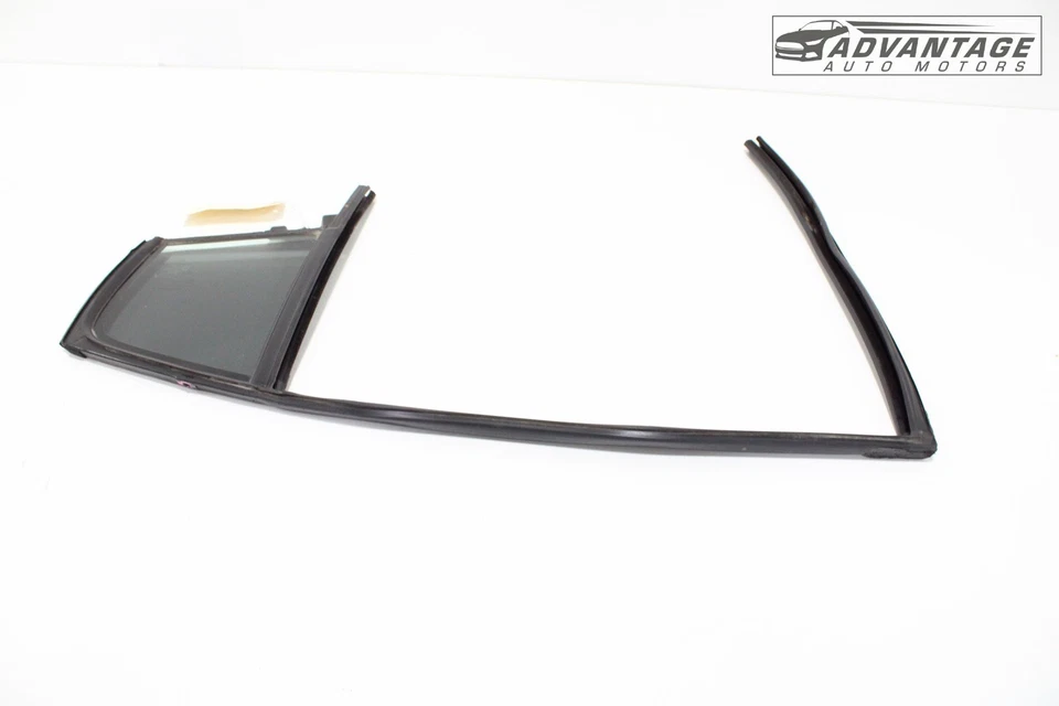 Cargador Dodge 2011-2023 puerta trasera izquierda ventana canal con cristal OEM Foto 2 de 4