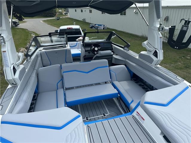 2025 Nautique G23  Masters Blue Metal Flake