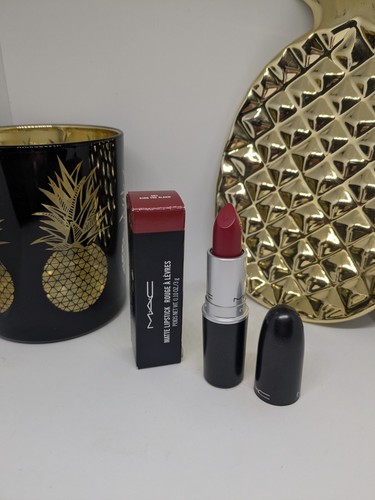 MAC Matte Lipstick 3g - Ring the Alarm - BRAND NEW IN BOX - Picture 2 of 7