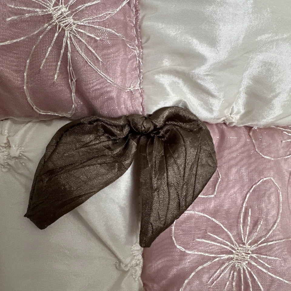 Co Ca Lo Daniella Baby лоскутное одеяло новый с ярлыками оборки, вышивка и банты - Изображение 4 из 4