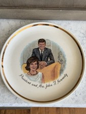 VTG Plate JFK and Jacqueline Collector Plate John F Kennedy Gold Trim 8.5 Inch