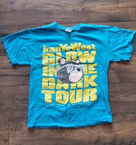 ミュージシャン Kanye West Glow in the Dark Tour M Kanye West Glow in the Dark Tour Tシャツ M ミュージシャン Kanye