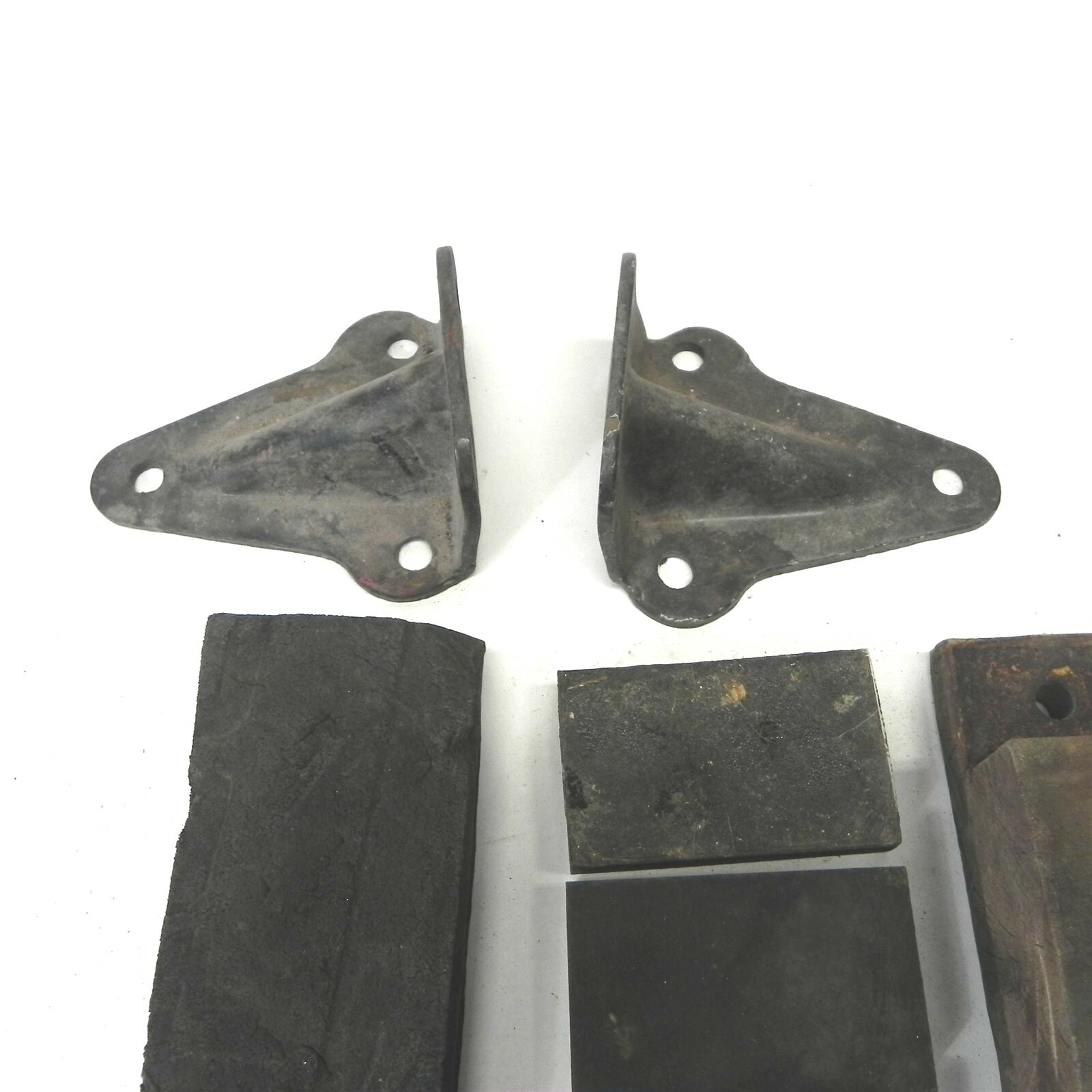1926 ROLLS ROYCE RUBBER METAL BRACKETS LEATHER SEALS & MISC PARTS LOT VINTAGE  