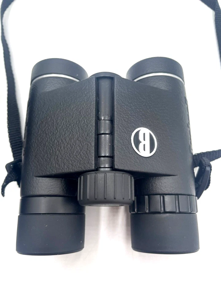 Bushnell Binoculars 10x25 FOV 330 FT With Soft Shell Protector Case - Image 2 of 4