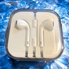 Apple original Wired iPhone iPad iPod Ear Buds White with Case, New