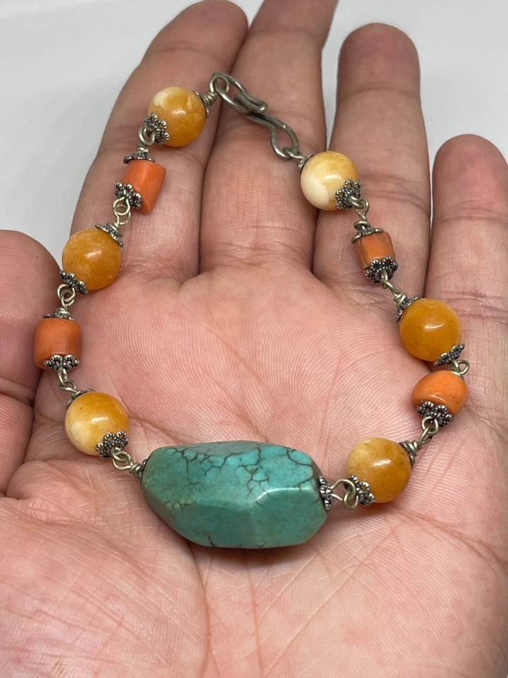 antigua araña turquesa con ámbar y pulsera de cuentas de coral - Imagen 2 de 3