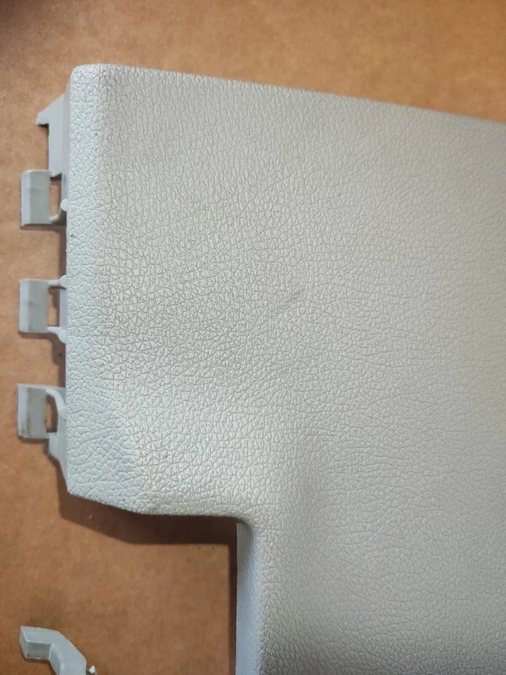 Ford Territory SX SY - TS TX Ghia caja fusibles tapa puerta en coche Foto 3 de 4