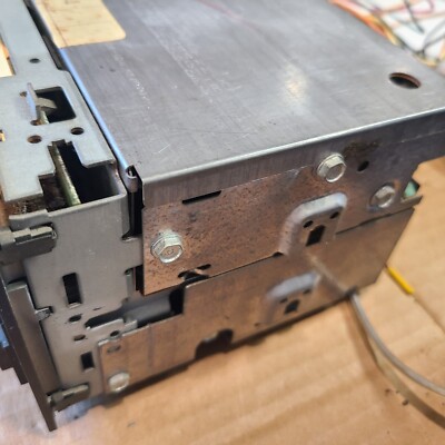 vintage DELCO GM Stereo Radio Cassette Equalizer 16072833 vintage DELCO GM Stereo Radio Cassette Equalizer 16072833