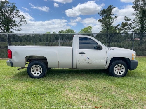 2008 Chevrolet Silverado - Picture 6 of 12