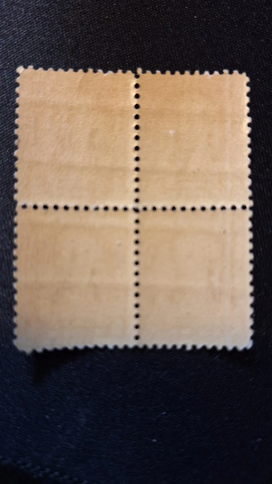 Scott #704, M/F/NH, block of 4, Olive Brown, Washington, .5 cent, P 11x10.5 - Image 2 of 2