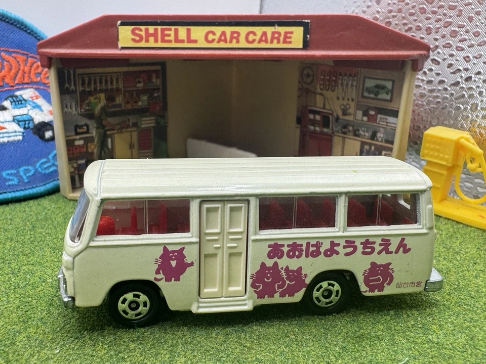 Tomica Mitsubishi Rosa Kindergarten Bus No. 60 White Japan NM VTG Tomy 1/84 RARE - Image 2 of 4