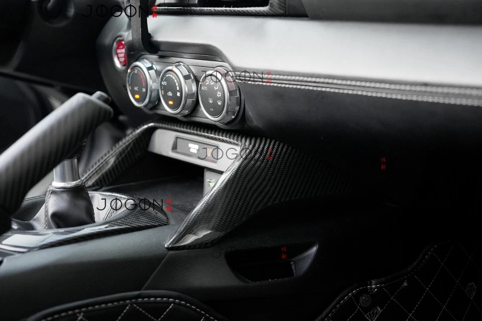 Panel superior cargador teléfono consola carbono real MX5 paneles para Mazda MX-5 Miata RF 2016-25 Foto 3 de 4