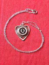 Image of Sterling silver necklace with letter "Q" initial pendant