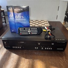 Magnavox DV220MW9 VCR DVD Combo Recorder Player with Remote  Tapes Tested Works