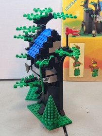 Lego 6054 Forestman's Hideout Near Complete